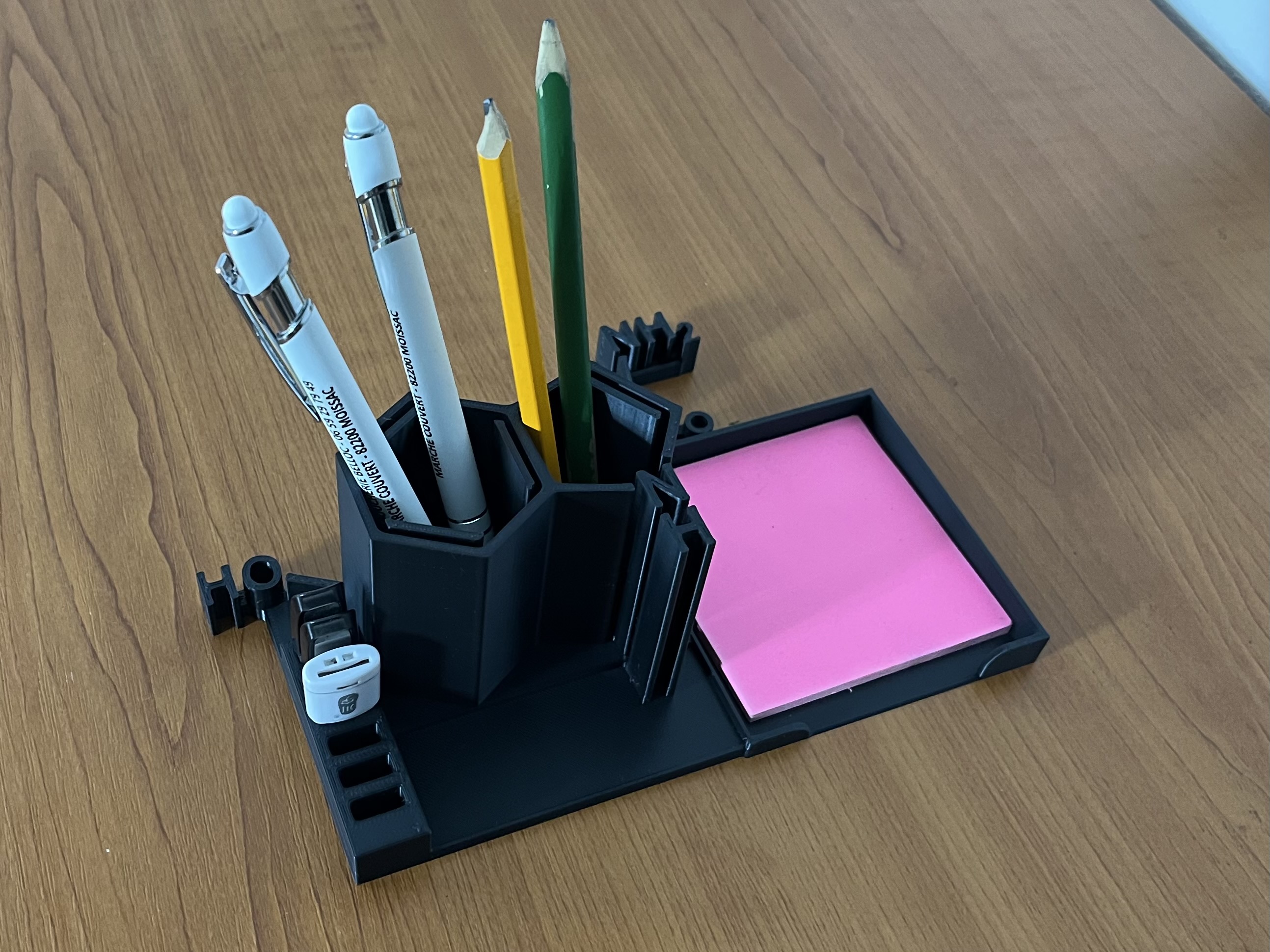 Serotonin molecule desk organizer