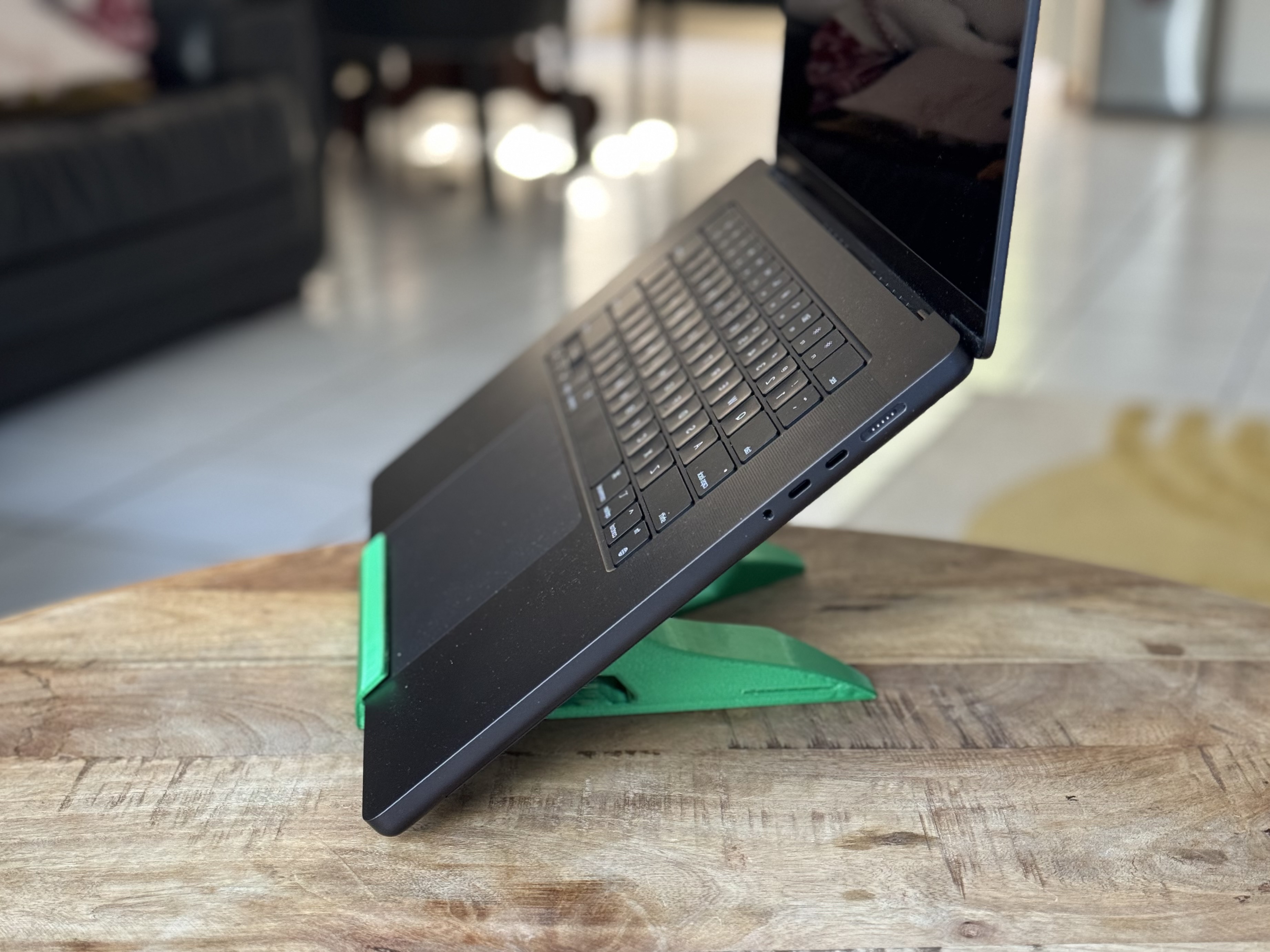 MacBook Pro 14 Stand - PLA GRAY
