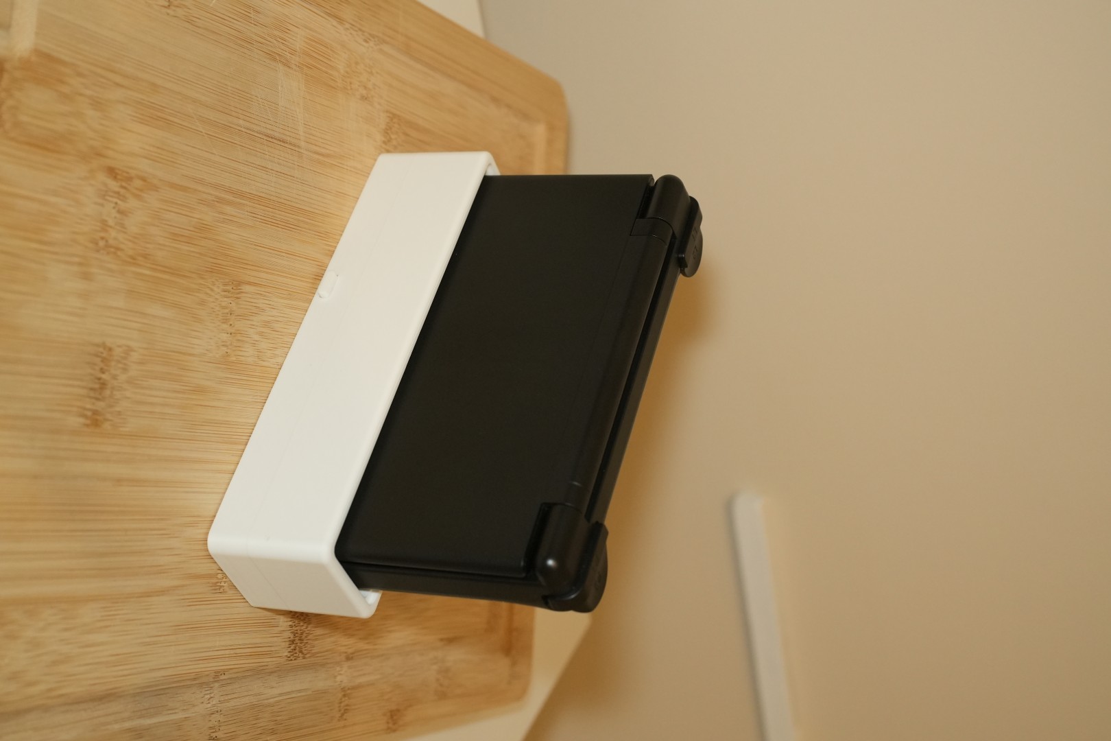 AYN Thor Minimal Slide-In Dock (PLA White)