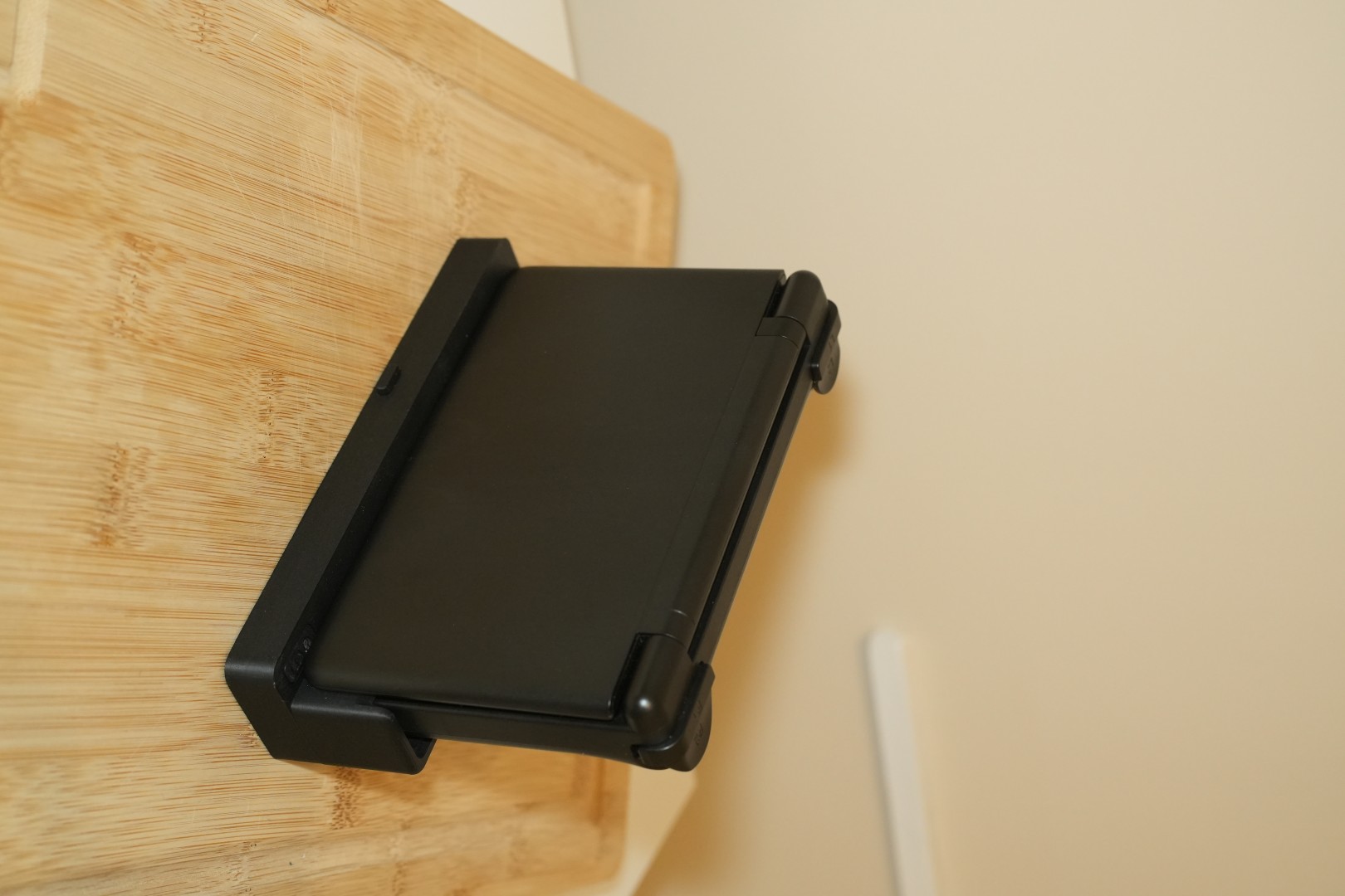 AYN Thor Minimal Slide-In Dock Open (PLA Matte Black)