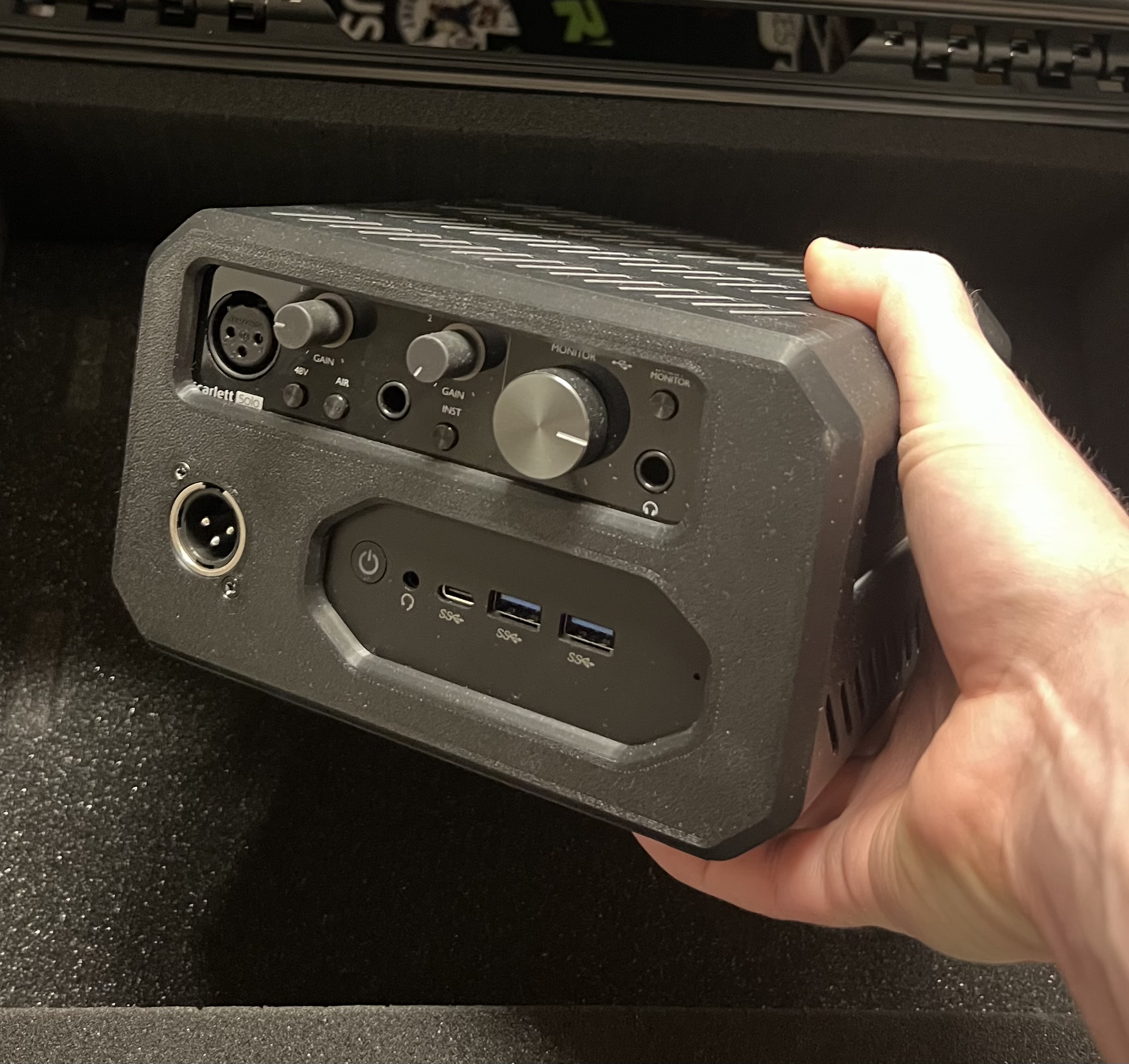 DeFeedback option 1 rig enclosure