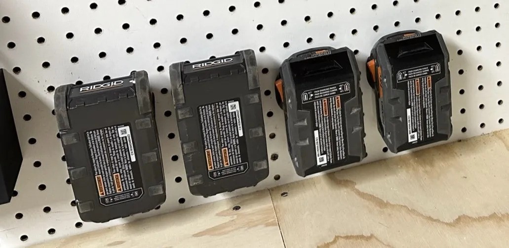 Pegboard Ridgid 18v Battery Holder