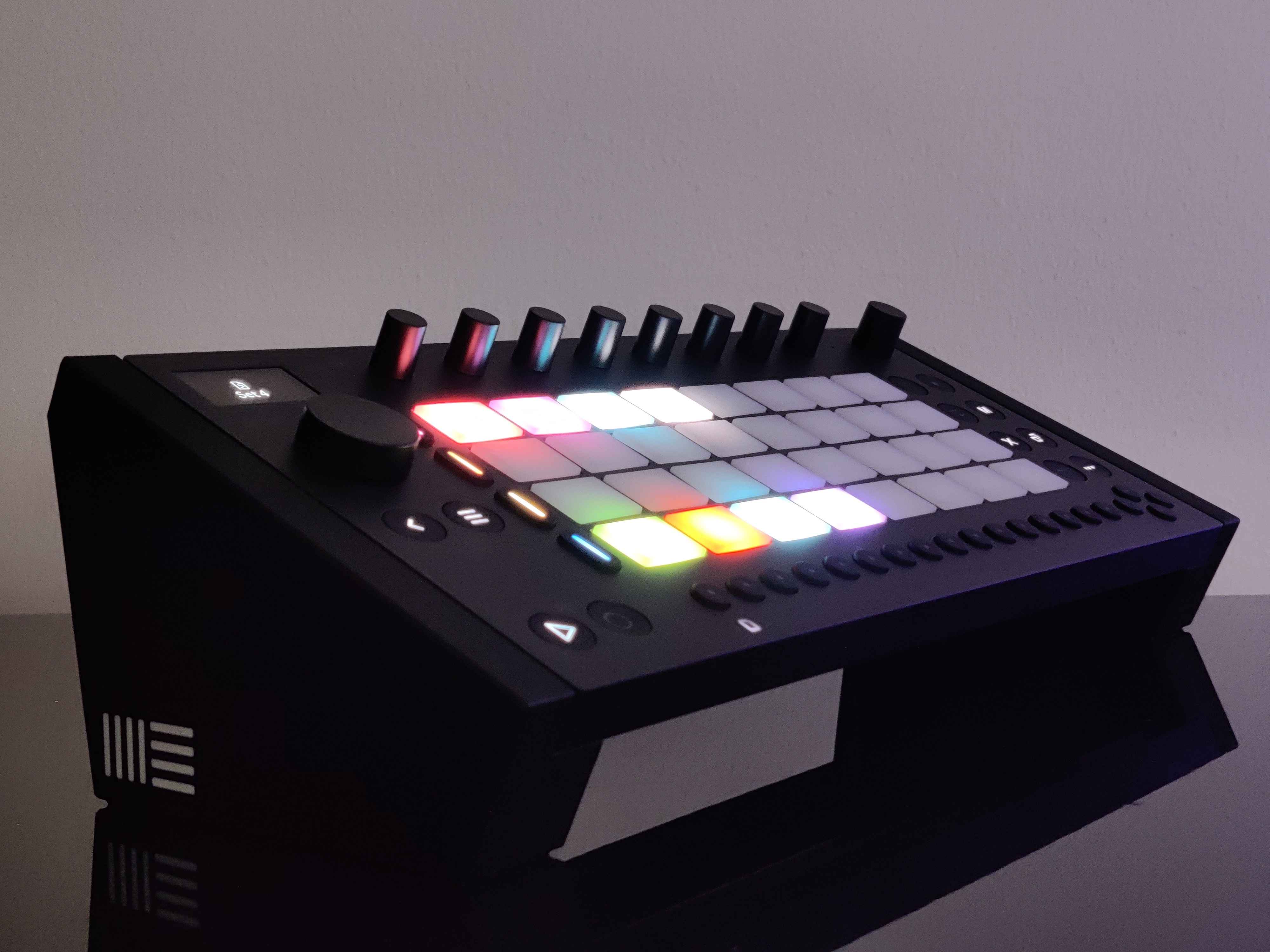 Ableton Move Stand