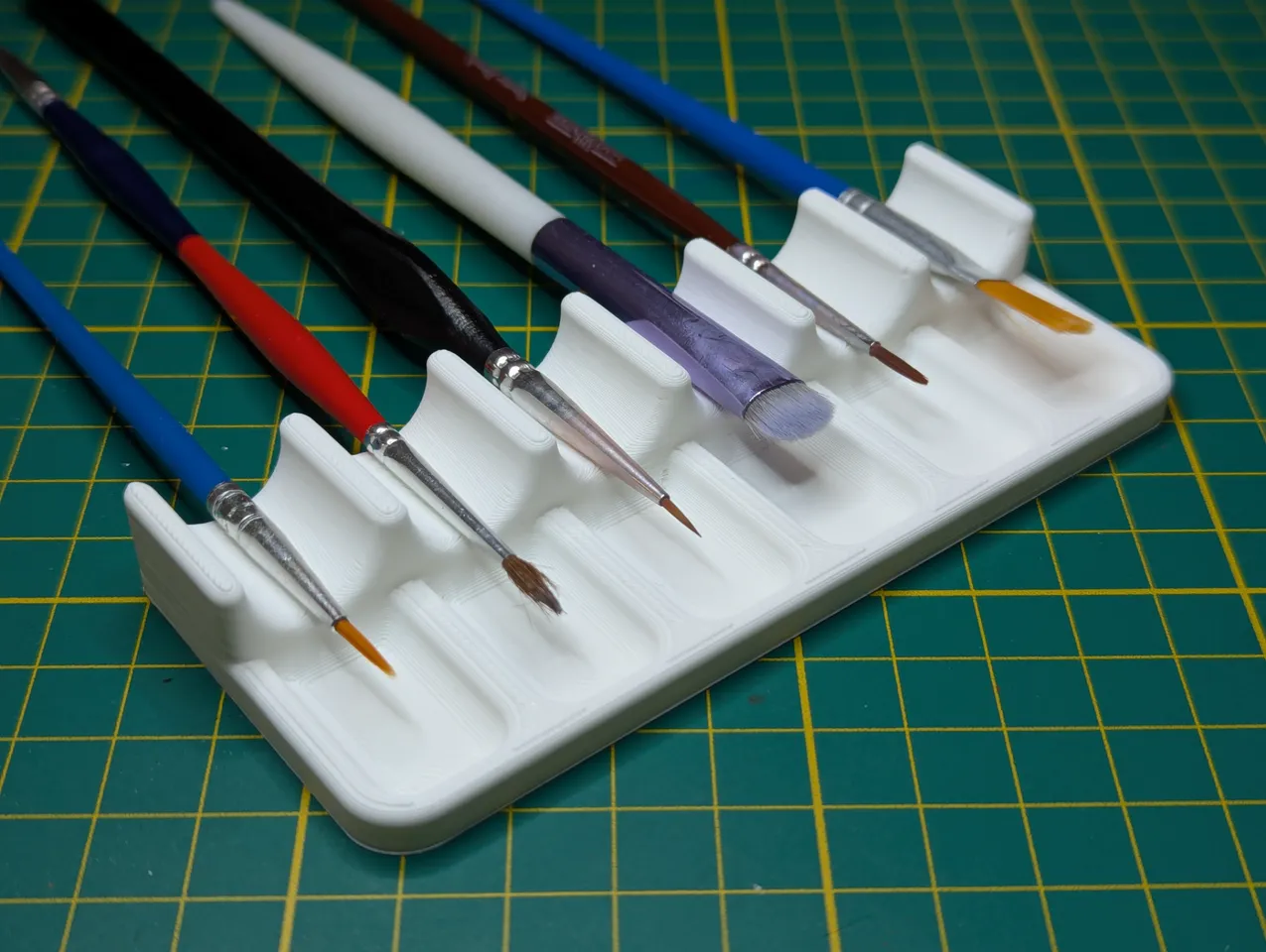 Brush holder 6 slots