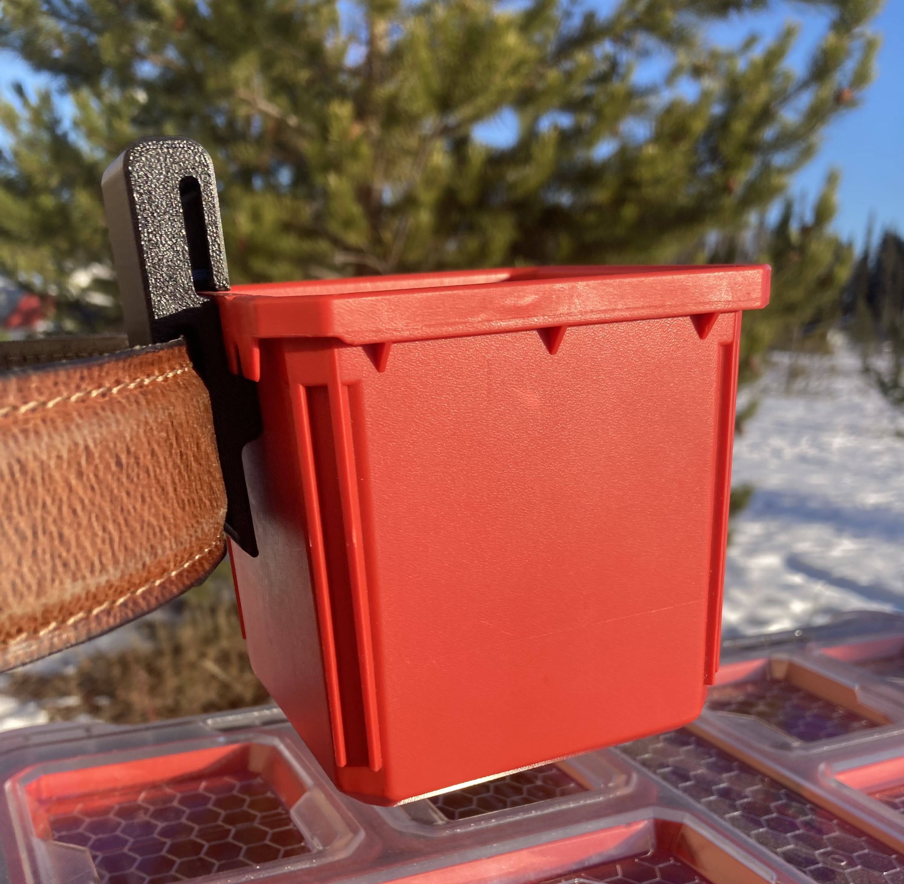 1 1/2"  Belt. Packout bin holder.